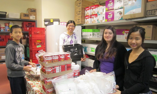 Awesome_-_food_pantry