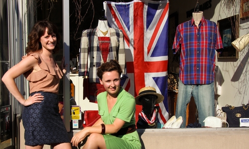 Fashion_on_display-_maureen_and_malorie